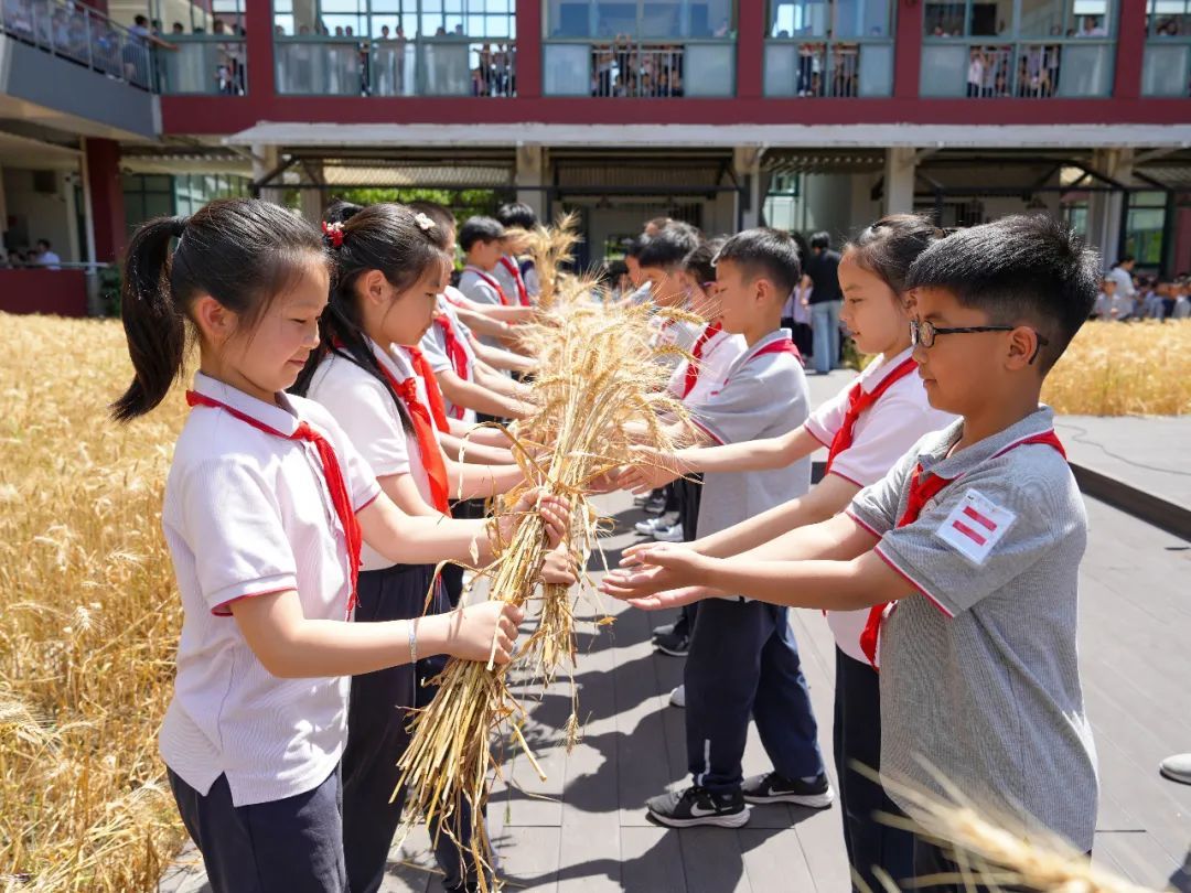 水枪大战小游戏_家庭水枪大战游戏规则_水枪大战游戏方案