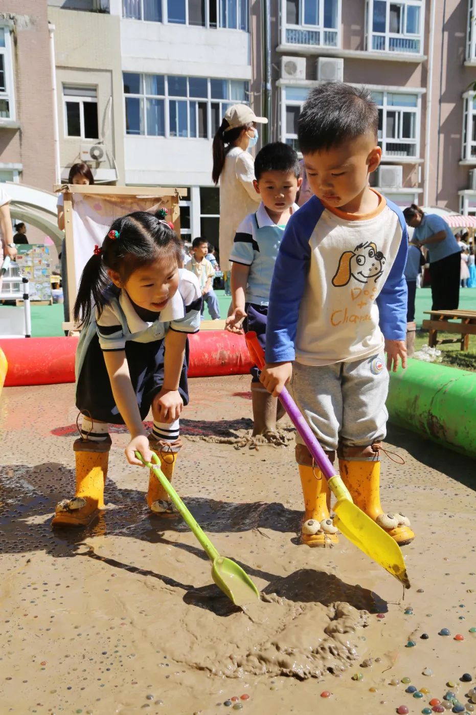 水枪大战游戏方案_水枪大战小游戏_家庭水枪大战游戏规则